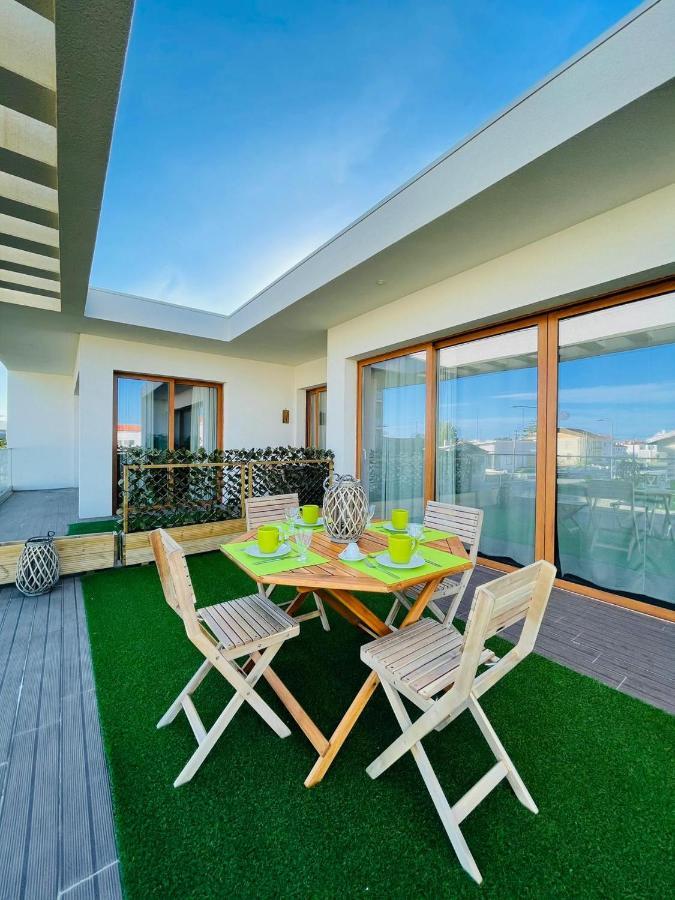 Отель West Bay House Сан-Мартинью-ду-Порту Номер фото